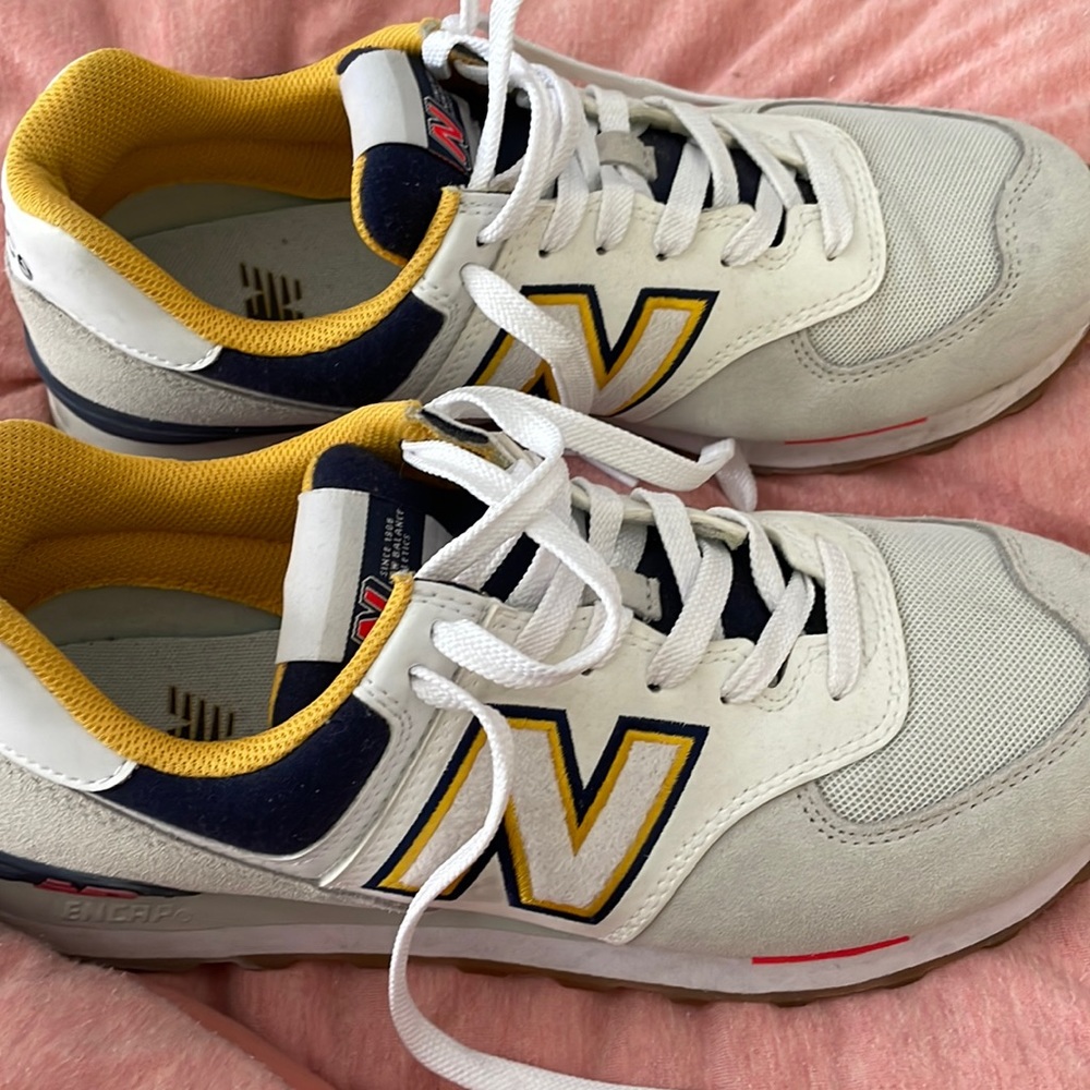 New Balance shoes. Like new.